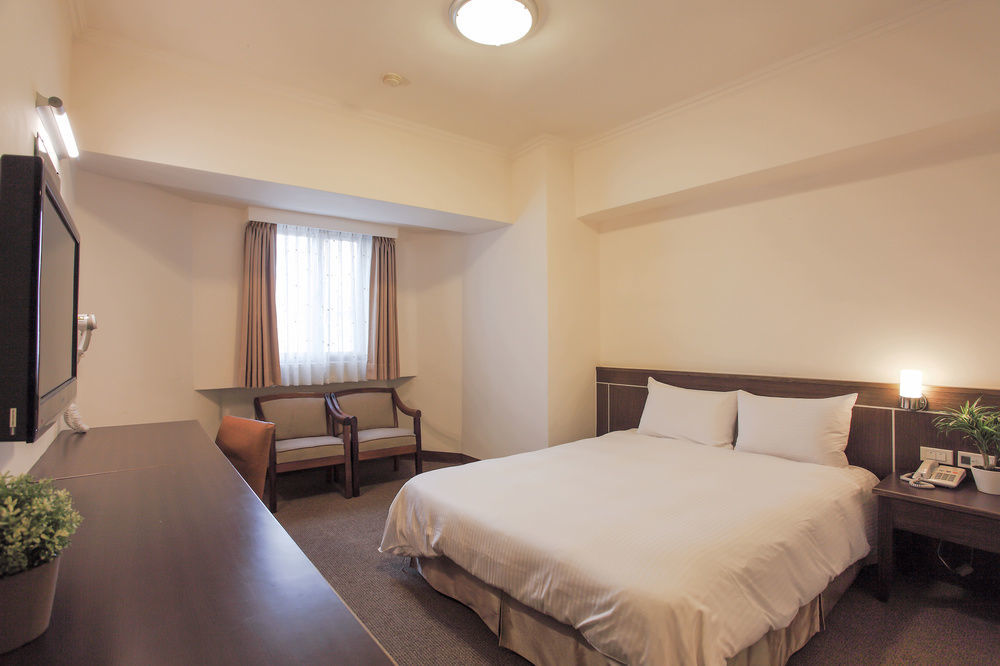 Ful Won Hotel Tajcshung Kültér fotó