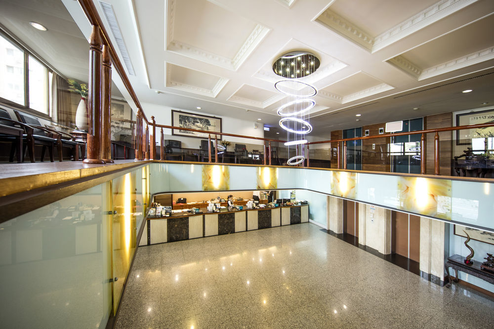 Ful Won Hotel Tajcshung Kültér fotó