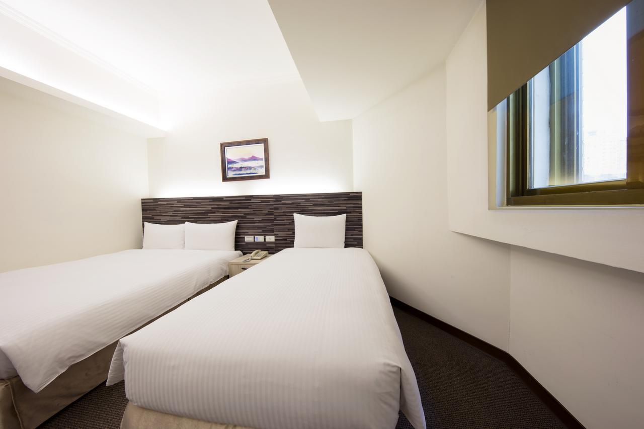 Ful Won Hotel Tajcshung Kültér fotó