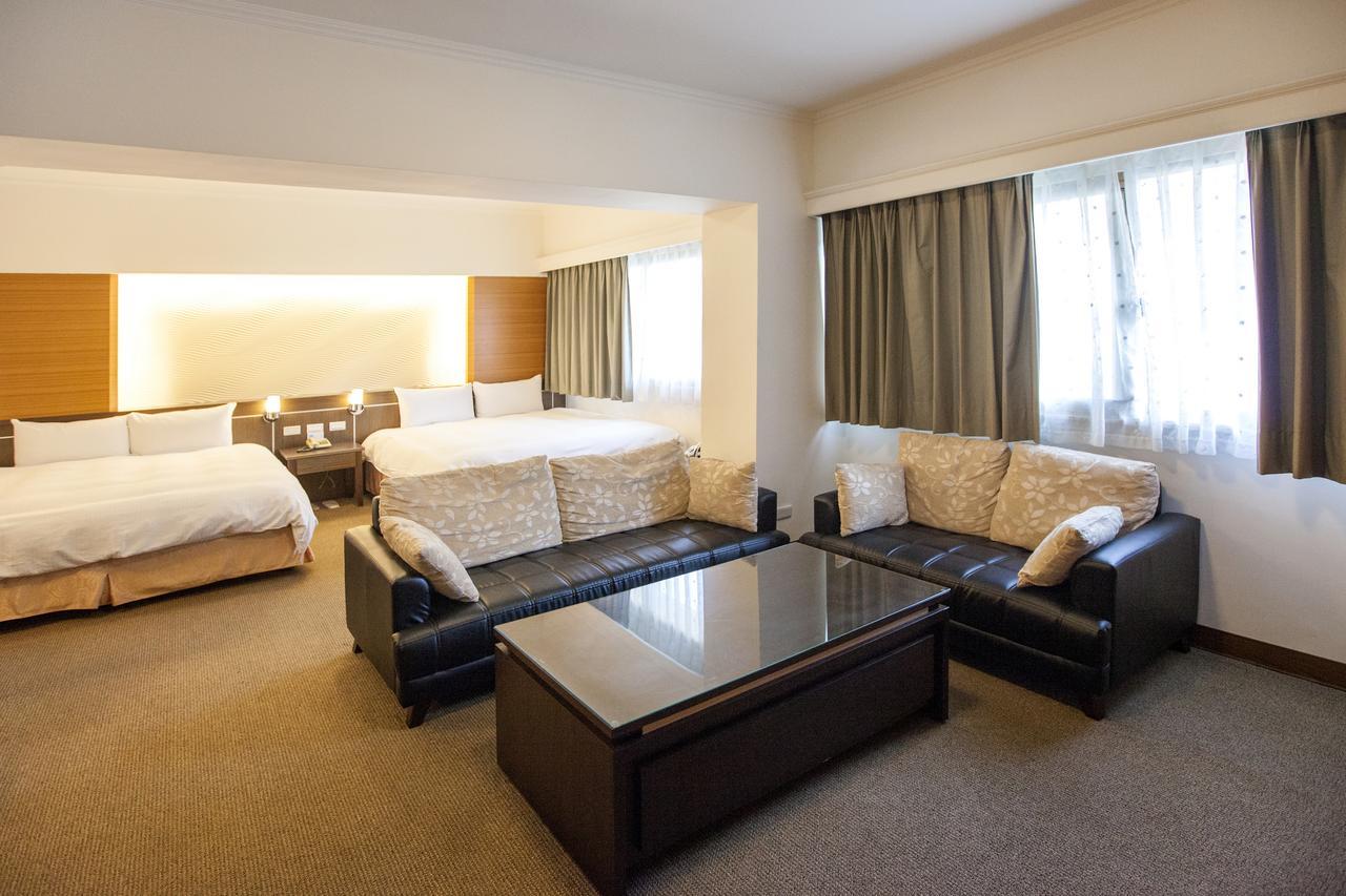 Ful Won Hotel Tajcshung Kültér fotó