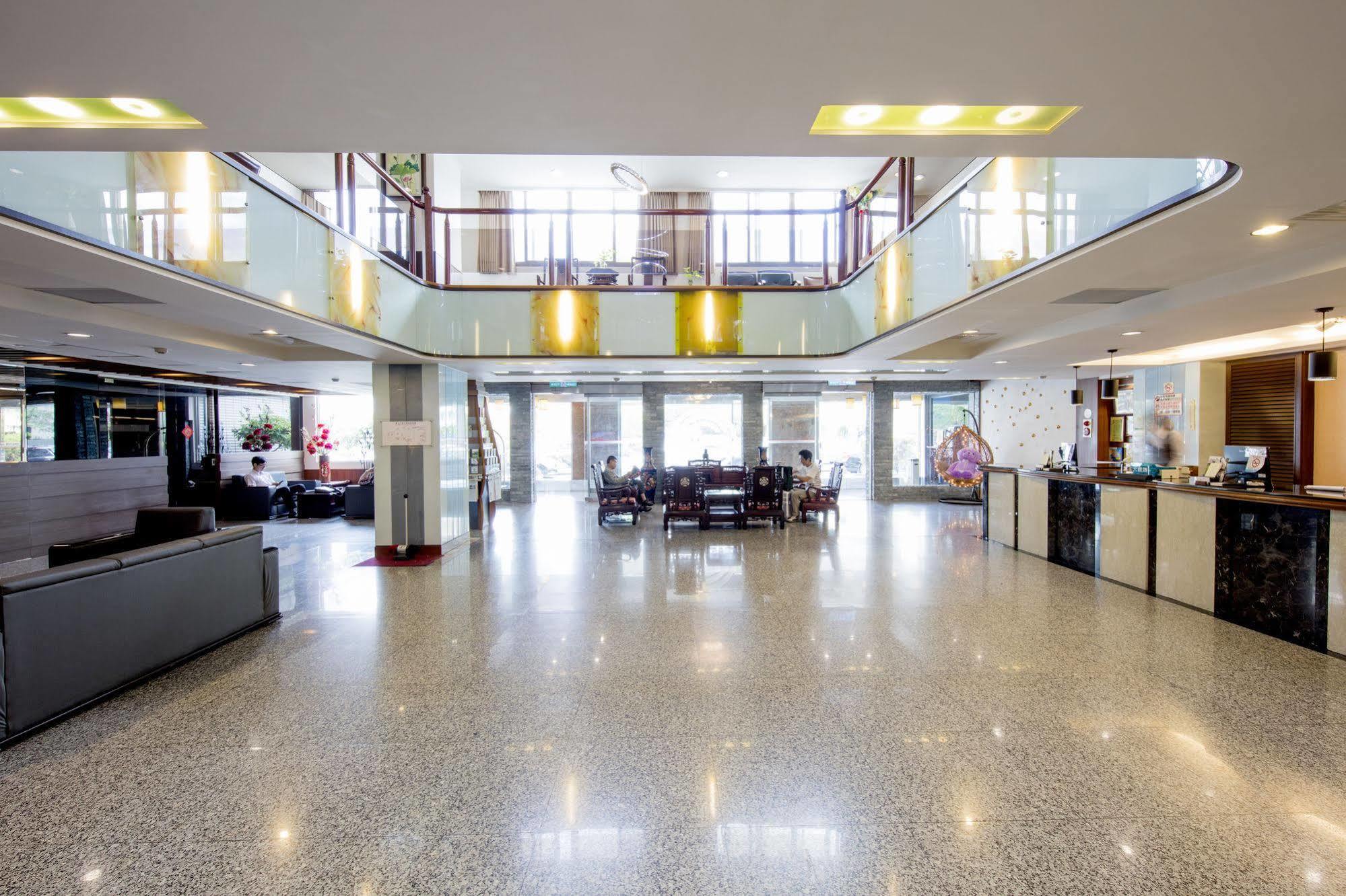 Ful Won Hotel Tajcshung Kültér fotó