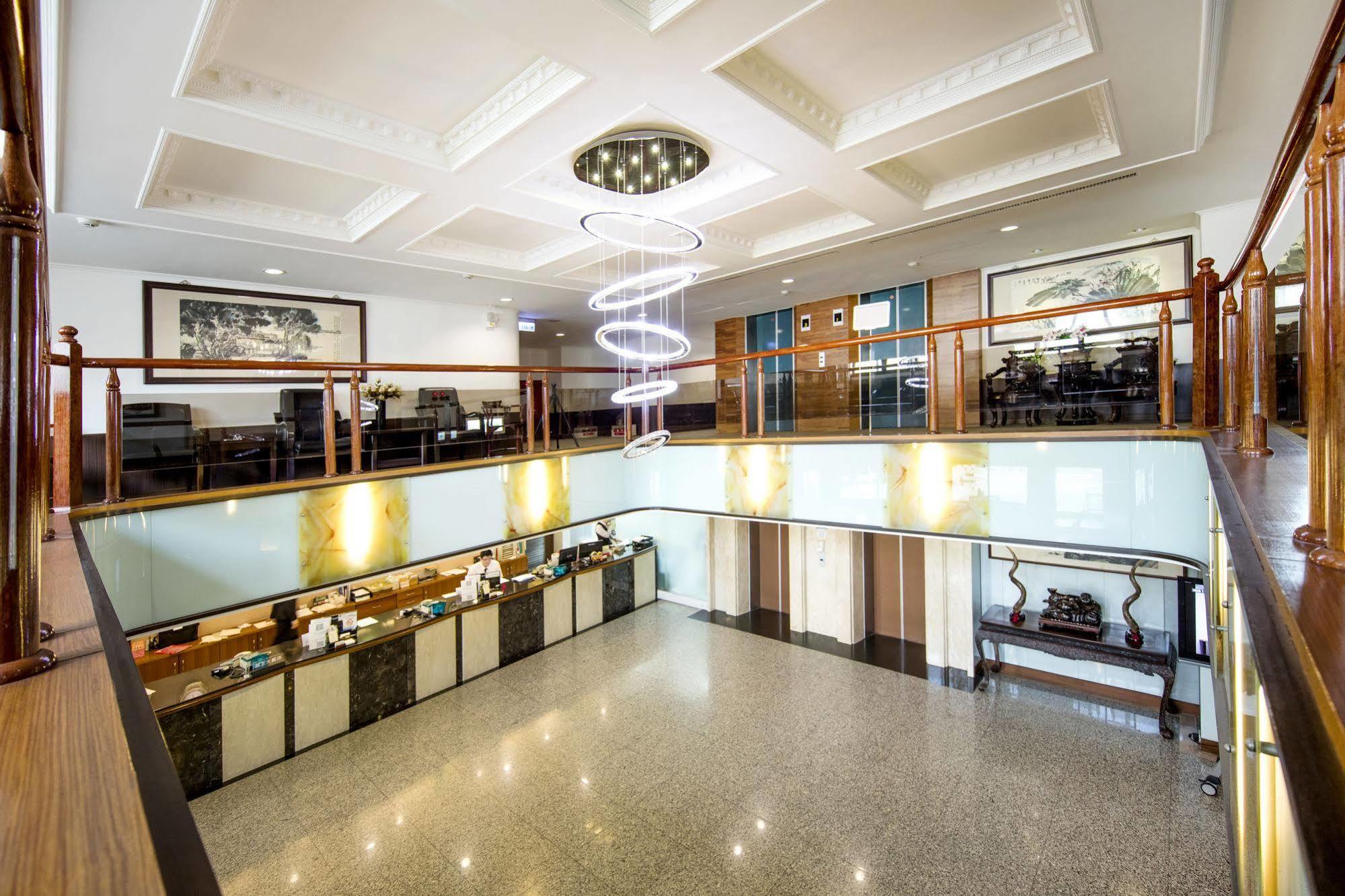 Ful Won Hotel Tajcshung Kültér fotó